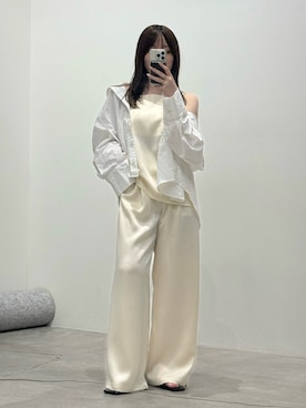 「select MOCA by son（セレクトモカバイソン）のストレートイージーサテンタックパンツ【セットアップ対応】【by SON】（その他パンツ、ホワイト系）」を使った、ruriさん（レディース・148cm）の春コーディネート