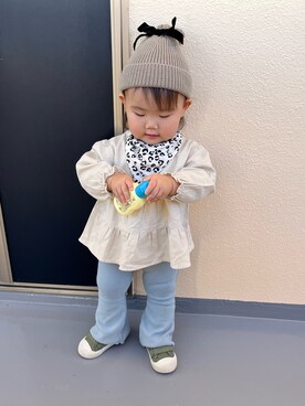 「petit main（プティマイン）のアイテム（ニットキャップ/ビーニー）」を使った、hrrrkさん（キッズ・80cm）の秋コーディネート