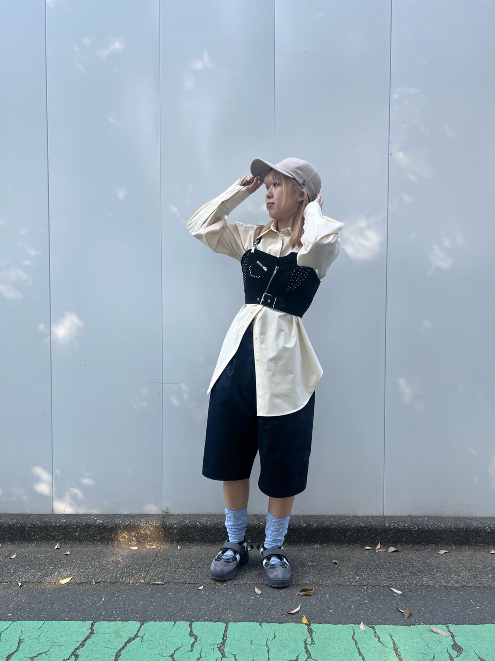 Dickies×LILYBROWN】ベルテッドトチノハーフパンツを使った人気 Dickies×LILYBROWN】ベルテッドトチノハーフパンツを使った人気