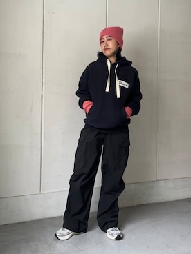 「アイテム（ニットキャップ/ビーニー、ピンク系）」を使った、Azuna Yamatsuさん（レディース・157cm）の冬コーディネート