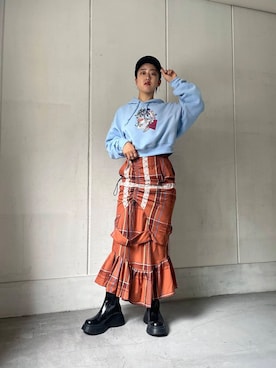 「サステナブル」｜「アイテム（スカート）」を使った、Azuna Yamatsuさん（レディース・157cm）の秋コーディネート