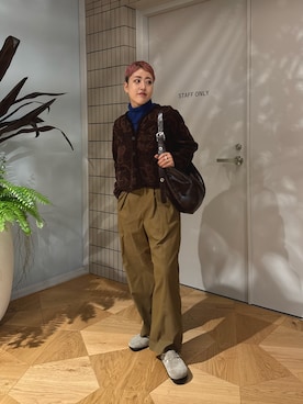 「アイテム（シューズ）」を使った、Azuna Yamatsuさん（レディース・158cm）の秋コーディネート