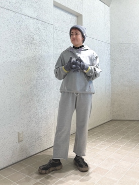 「アイテム（ファッション雑貨）」を使った、Azuna Yamatsuさん（レディース・158cm）の秋コーディネート