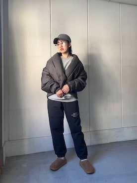 「MALIBU SANDALS（マリブサンダルズ）のアイテム」を使った、Azuna Yamatsuさん（レディース・157cm）の冬コーディネート