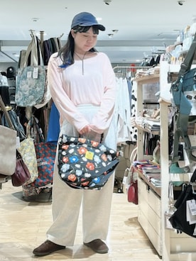 「KiU（キウ）のアイテム」を使った、ブルーブルーエさん（レディース・162cm）の秋コーディネート