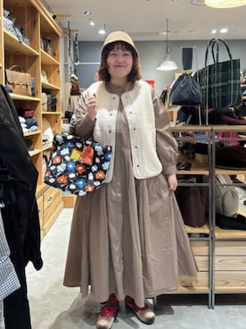 「アイテム（パスケース）」を使った、ブルーブルーエさん（レディース・160cm）の秋コーディネート