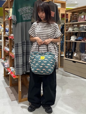 「KiU（キウ）のアイテム」を使った、ブルーブルーエさん（レディース・156cm）の秋コーディネート