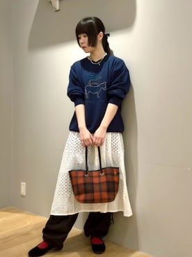 「アイテム（パンプス）」を使った、ブルーブルーエさん（レディース・158cm）の秋コーディネート