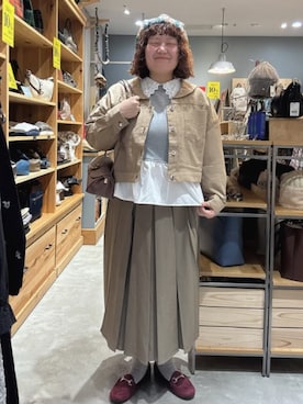 「アイテム（ハンチング/ベレー帽）」を使った、ブルーブルーエさん（レディース・160cm）の秋コーディネート
