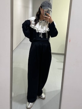 「アイテム（スマホグッズ）」を使った、kanaさん（レディース・161cm）の秋コーディネート