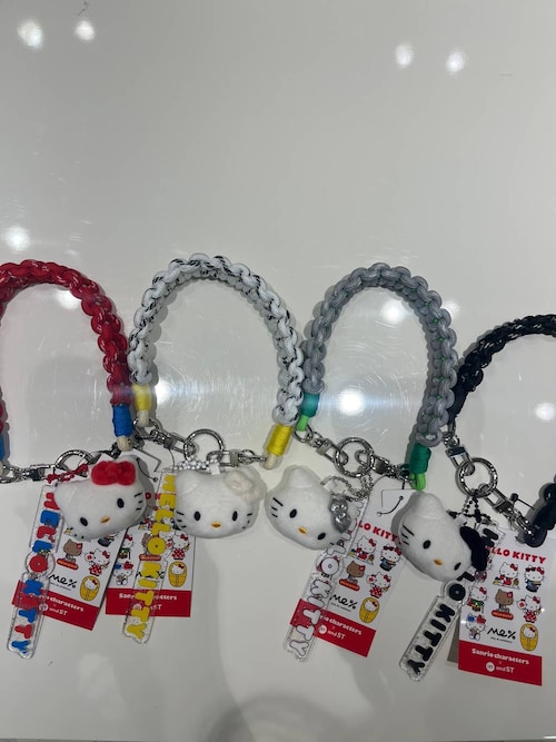HELLO KITTY リボン付きストラップ HELLO KITTY × BRILMY いつでもササッとお直しできるミラー付き