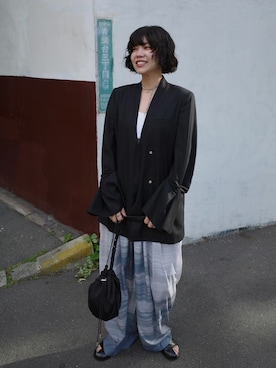 「RIM.ARK（リムアーク）のTwist sleeve light JK ツイストスリーブライトジャケット（ノーカラージャケット、ブラック系）」を使った、yoshinosasakiさん（レディース・165cm）の春コーディネート