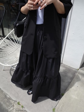 「RIM.ARK（リムアーク）のWasher nylon volume PT ワッシャー ナイロン ボリューム パンツ（スラックス、ブラック系）」を使った、yoshinosasakiさん（レディース・165cm）の春コーディネート