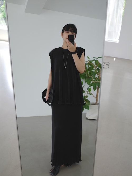 RIM.ARK リムアーク マキシワンピース 半袖 黒 セール】Drawstring square cut dress（ワンピース）｜RIM.ARK
