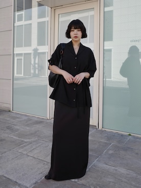 「RIM.ARK（リムアーク）のMove belt square long SK ムーブベルトスクエアロングスカート（スカート、ブラック系）」を使った、yoshinosasakiさん（レディース・165cm）の春コーディネート