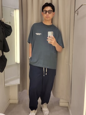 「H&M（エイチ・アンド・エム）のアイテム」を使った、Mishel Muellerさん（メンズ・180cm）の夏コーディネート