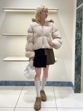 「アイテム（ダウンジャケット/コート、ピンク系）」を使った、FURFURさん（レディース・152cm）の秋コーディネート