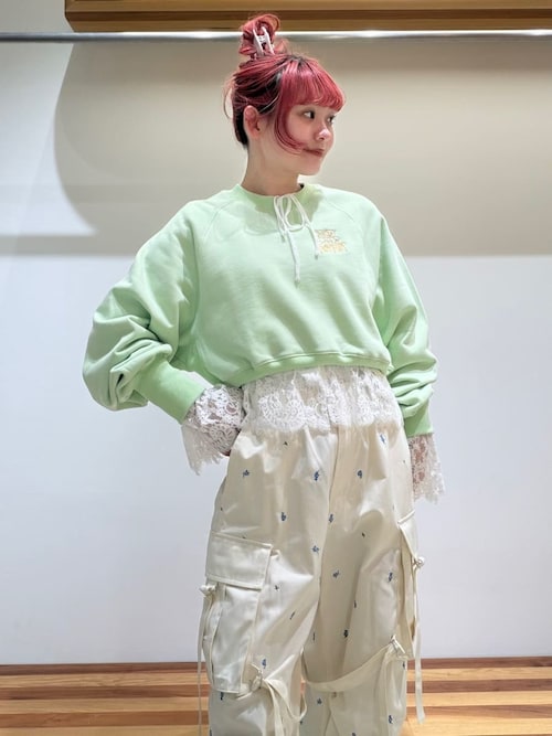 WEB・一部店舗限定カラー】フラワー刺繍カーゴパンツ（その他パンツ