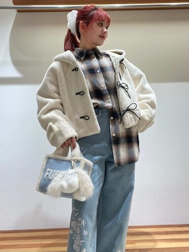 「アイテム（ダッフルコート）」を使った、FURFURさん（レディース・154cm）の秋コーディネート