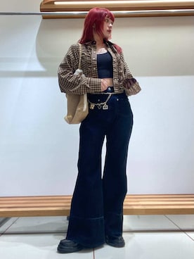 「アイテム（ベルト、ゴールド系）」を使った、FURFURさん（レディース・154cm）の秋コーディネート