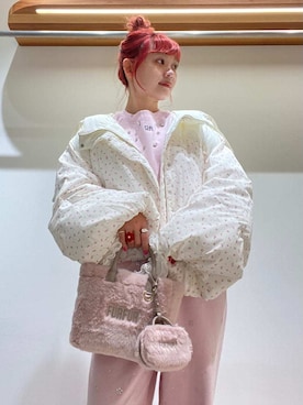 「アイテム（スマホグッズ）」を使った、FURFURさん（レディース・154cm）の秋コーディネート