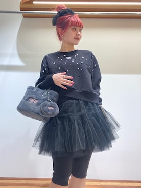 「アイテム（チャーム）」を使った、FURFURさん（レディース・154cm）の秋コーディネート