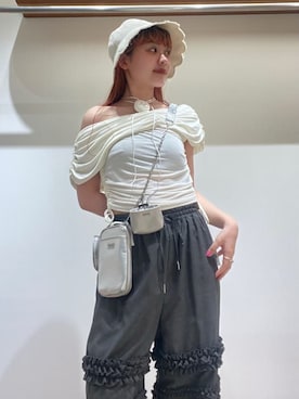 「刺繍」｜「アイテム（帽子）」を使った、FURFURさん（レディース・154cm）の春コーディネート
