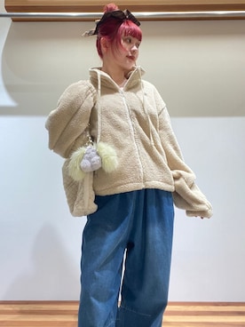 「アイテム（チャーム）」を使った、FURFURさん（レディース・154cm）の秋コーディネート