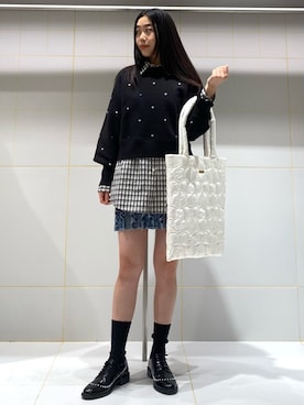 「イエベ」｜「アイテム（スウェット）」を使った、FURFURさん（レディース・157cm）の冬コーディネート