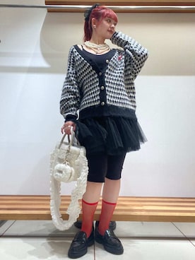 「アイテム（スマホグッズ）」を使った、FURFURさん（レディース・154cm）の秋コーディネート