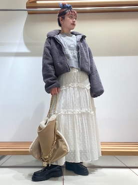 「アイテム（その他ヘアアクセサリー）」を使った、FURFURさん（レディース・154cm）の秋コーディネート