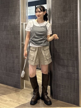 「JEANASIS（ジーナシス）のミリタリーショートパンツ/1044352（カーゴパンツ、ベージュ系）」を使った、uta__17さん（レディース）の夏コーディネート