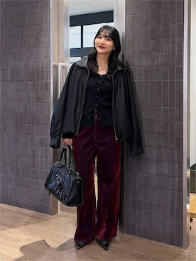 「アイテム（デニムパンツ、レッド系）」を使った、uta__17さん（レディース・155cm）の秋コーディネート