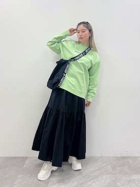 「FOREVER 21（フォーエバー トゥエンティーワン）のアイテム（スカート）」を使った、forever21_officialさん（レディース・165cm）の春コーディネート
