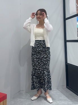 「フラワープリント」｜「アイテム（カーディガン/ボレロ）」を使った、forever21_officialさん（レディース・165cm）の春コーディネート