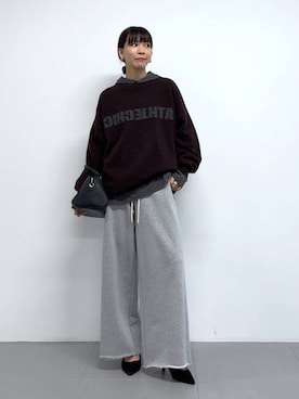 「ウエストゴム」｜「アイテム（スウェットパンツ）」を使った、AMIさん（レディース・159cm）の秋コーディネート