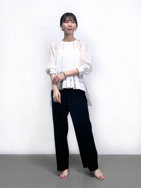 「アイテム（バングル/リストバンド）」を使った、AMIさん（レディース・159cm）の春コーディネート