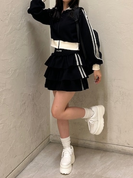 「OLIVE des OLIVE（オリーブデオリーブ）のサテンリボン厚底スニーカー（スニーカー）」を使った、ゆつきさん（レディース・161cm）の秋コーディネート