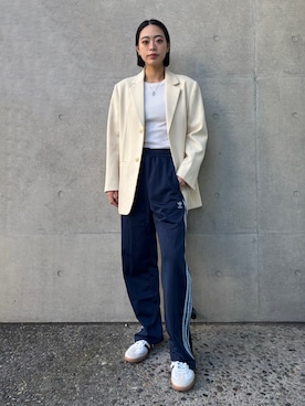 「サンバ」｜「アイテム（スウェットパンツ）」を使った、TMさん（レディース・166cm）の冬コーディネート