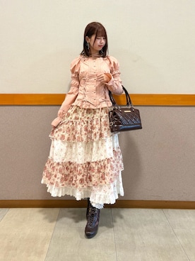 「アイテム（ボストンバッグ）」を使った、白あんさん（レディース・162cm）の秋コーディネート