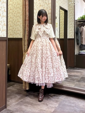 「小花柄」｜白あんさん（レディース・162cm）の夏コーディネート