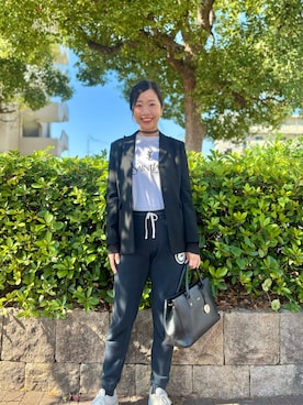 「アイテム（スウェットパンツ）」を使った、MoonAesilさん（レディース・165cm・30代）の秋コーディネート