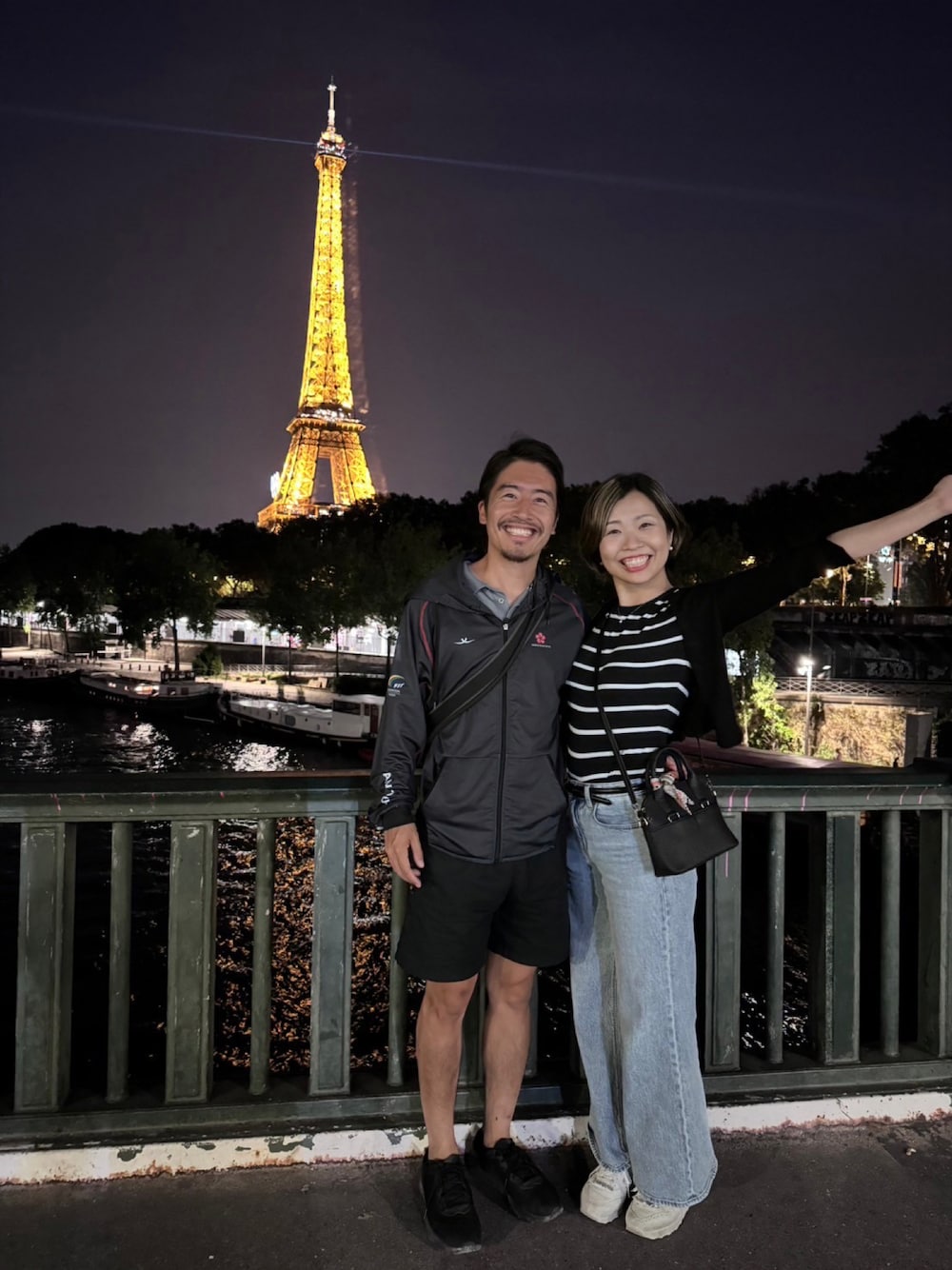 「ポロラルフローレン、ボーダートップス、エルメス、ツイリースカーフ、ジーユー、デニム、ニューバランス、リーバイス、アンダーアーマー」｜「POLO RALPH LAURENのアイテム（Tシャツ/カットソー、ブラック系）」を使った、MoonAesilさん（骨格ウェーブ・レディース・165cm）の秋コーディネートの1枚目の写真