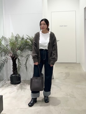 「COLONY 2139（コロニートゥーワンスリーナイン）のアイテム（Tシャツ/カットソー）」を使った、ITSUMIさん（レディース・153cm）の秋コーディネート