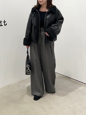 「アイテム（ブルゾン）」を使った、ITSUMIさん（レディース・153cm）の秋コーディネート