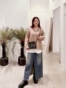 「アイテム（デニムスカート）」を使った、ITSUMIさん（レディース・153cm）の秋コーディネート