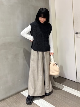 「アイテム（ベスト）」を使った、YOKO  HONDAさん（レディース・152cm・20代）の冬コーディネート