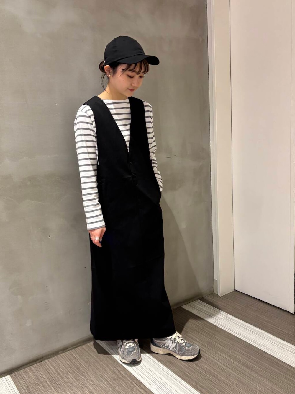 「カジュアルコーデ、FORK&SPOON、低身長、newarrival、doors、カジュアルスタイル、20代後半、骨格ウェーブ、イエベ秋、ウェーブ×イエベ秋」｜「URBAN RESEARCH DOORSのツイルキャップ（キャップ、ブラック系）」を使った、YOKO  HONDAさん（レディース・152cm）の冬コーディネートの1枚目の写真
