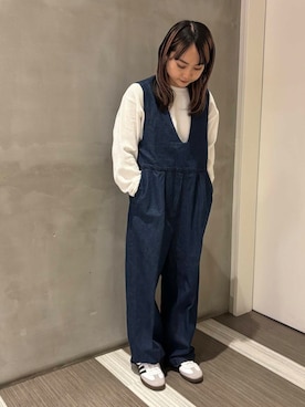「ウェーブ×イエベ秋」｜「アイテム（サロペット/オーバーオール）」を使った、YOKO  HONDAさん（レディース・152cm）の春コーディネート