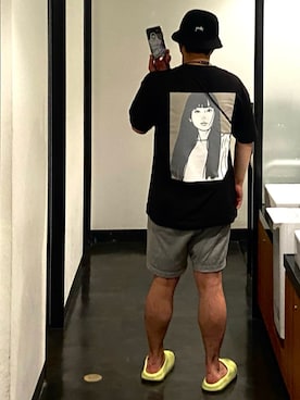 「Yeezy（イージー）のアイテム（サンダル）」を使った、genagenaさん（メンズ・175cm）の夏コーディネート